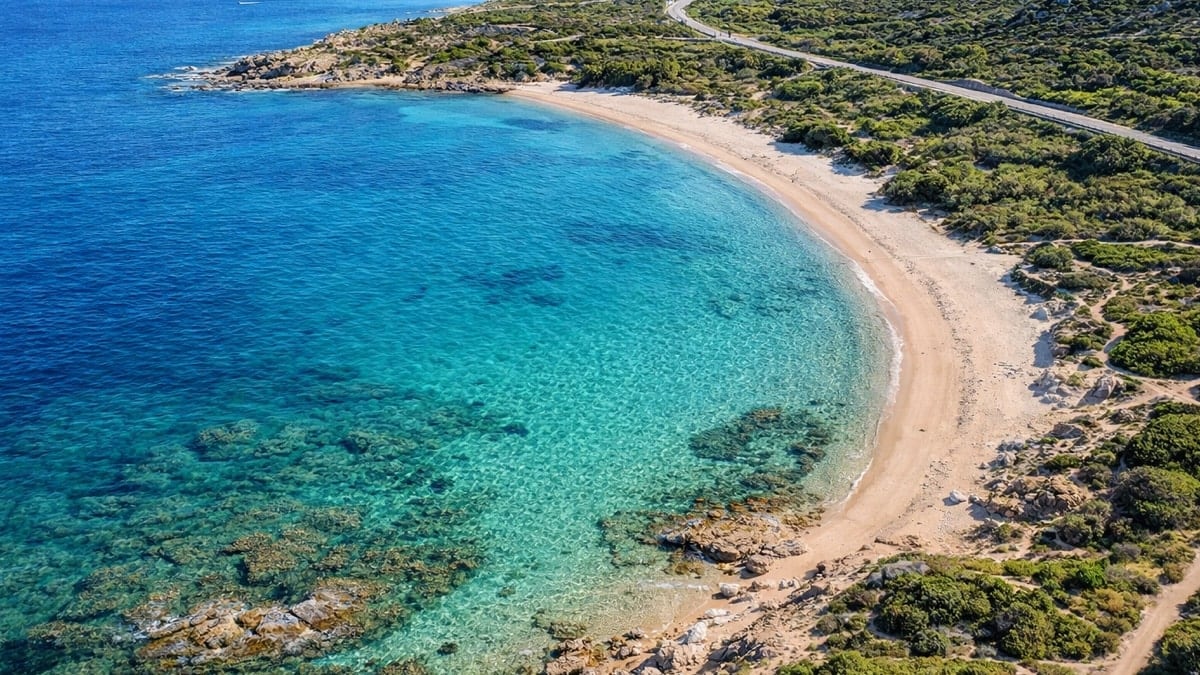 cala pischina spiaggia aglientu
