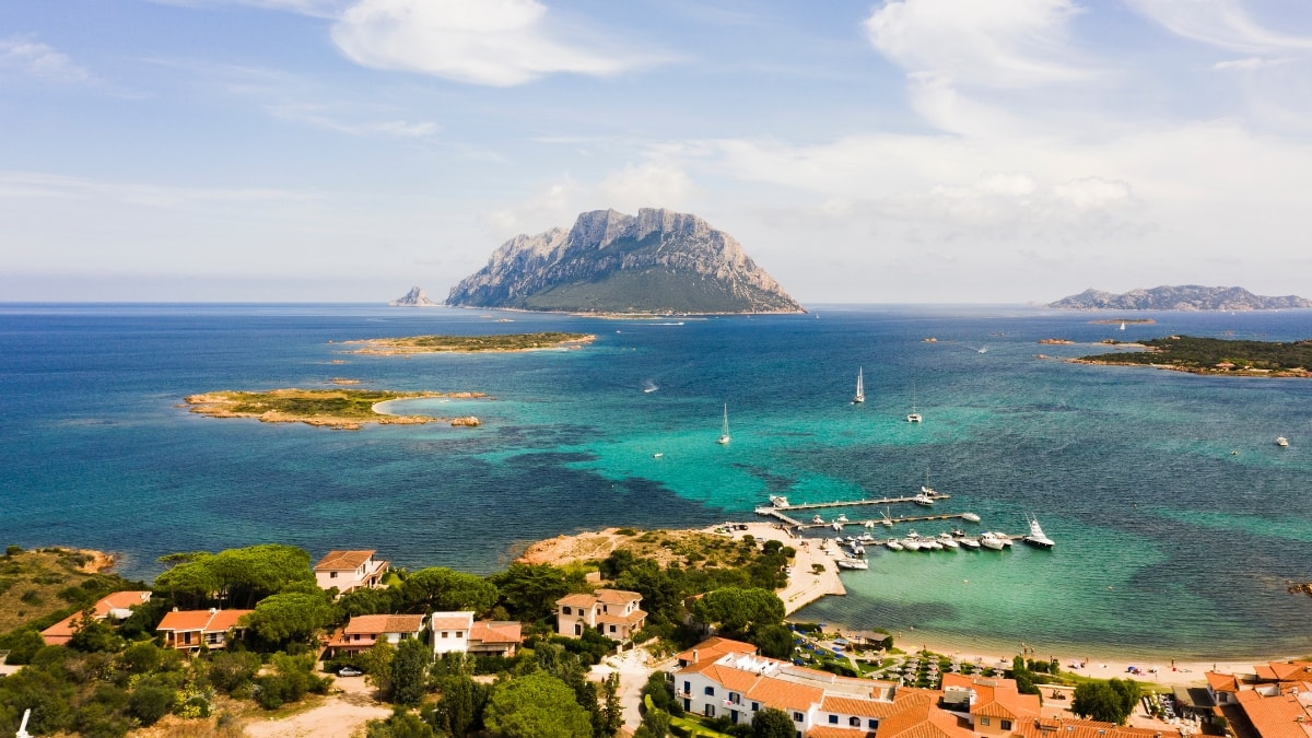 spiaggia porto san paolo sardegna